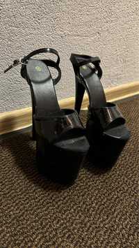 Buty exotic 40 czarne sandały wysokość 20cm szklanki
