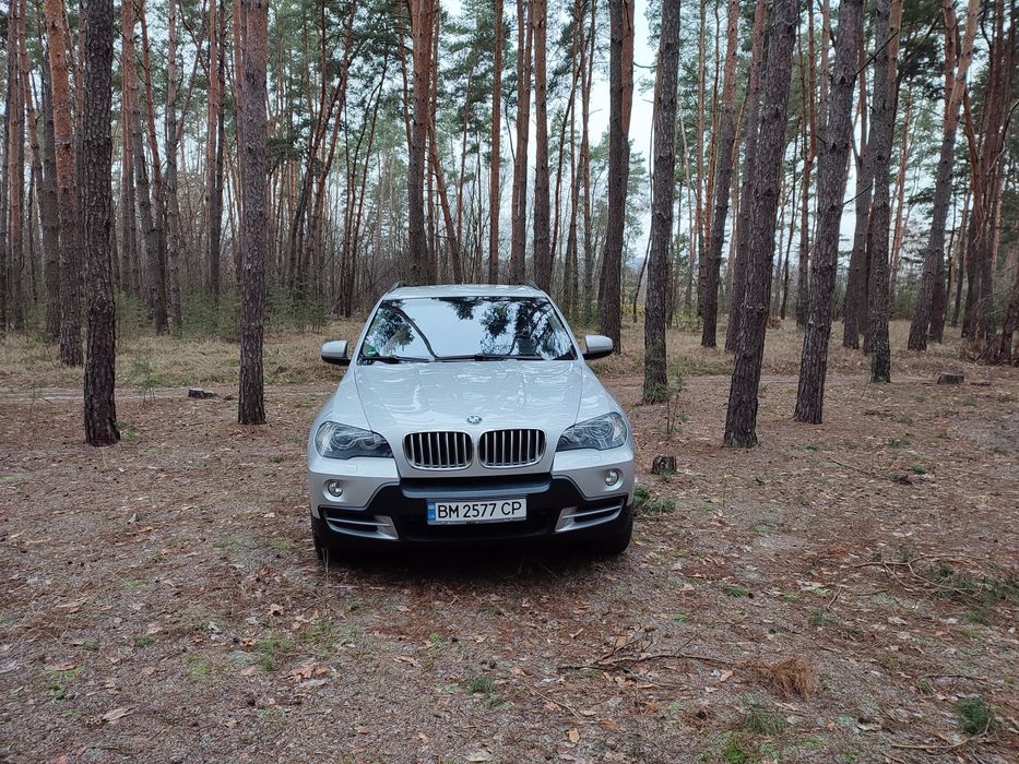 Автомобіль BMW X5