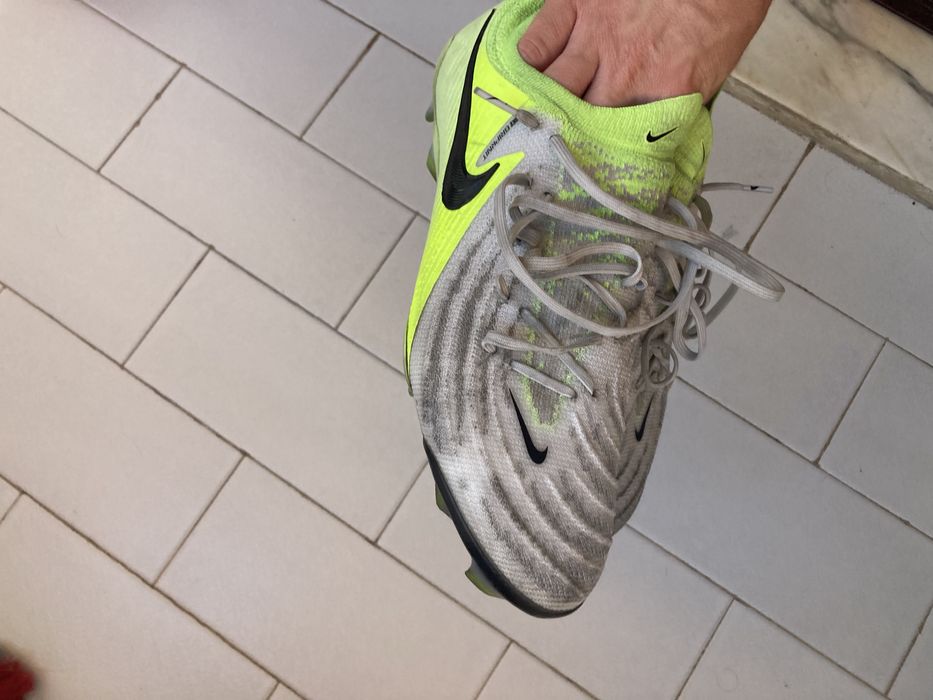 Chuteiras Nike Phantom Pro