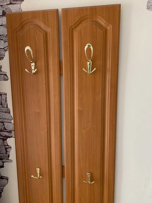 Zestaw szafek + lustro + wieszak ścienny