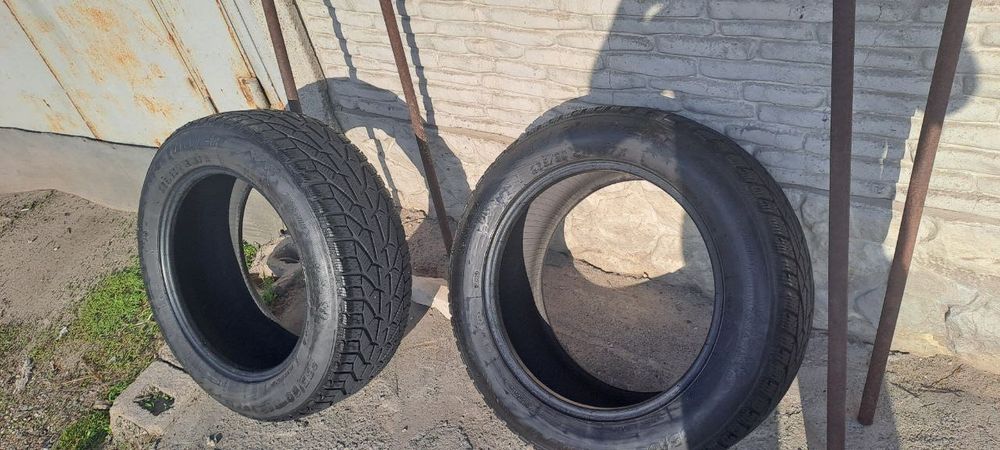 Зимова резина 235/60/18