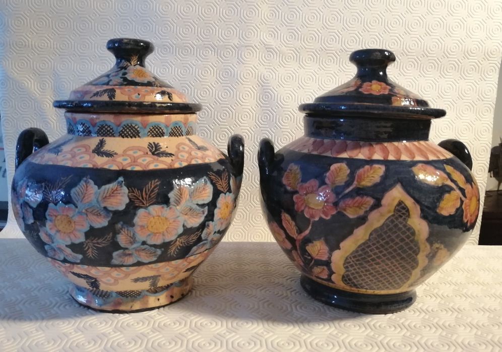 2 potes em barro alentejano de São Pedro do Corval