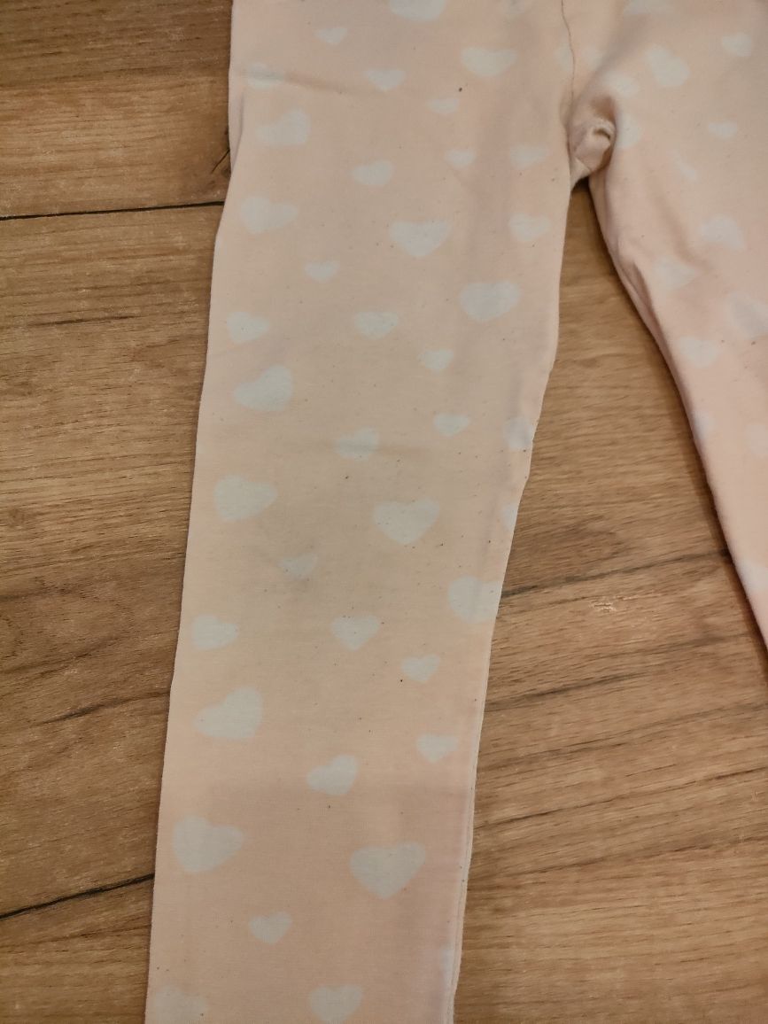 Legginsy 104 leggi spodnie getry w serca serduszka różowe