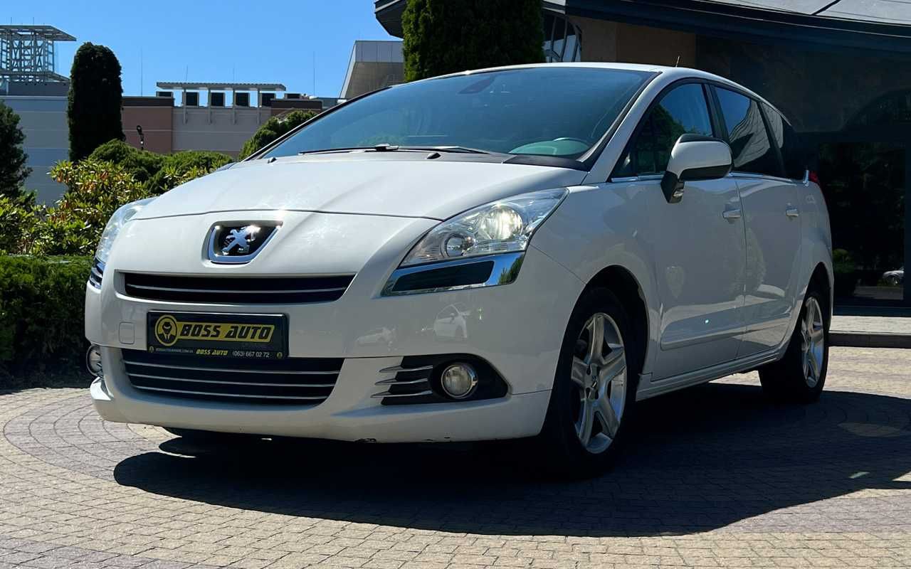 Peugeot 5008 2012