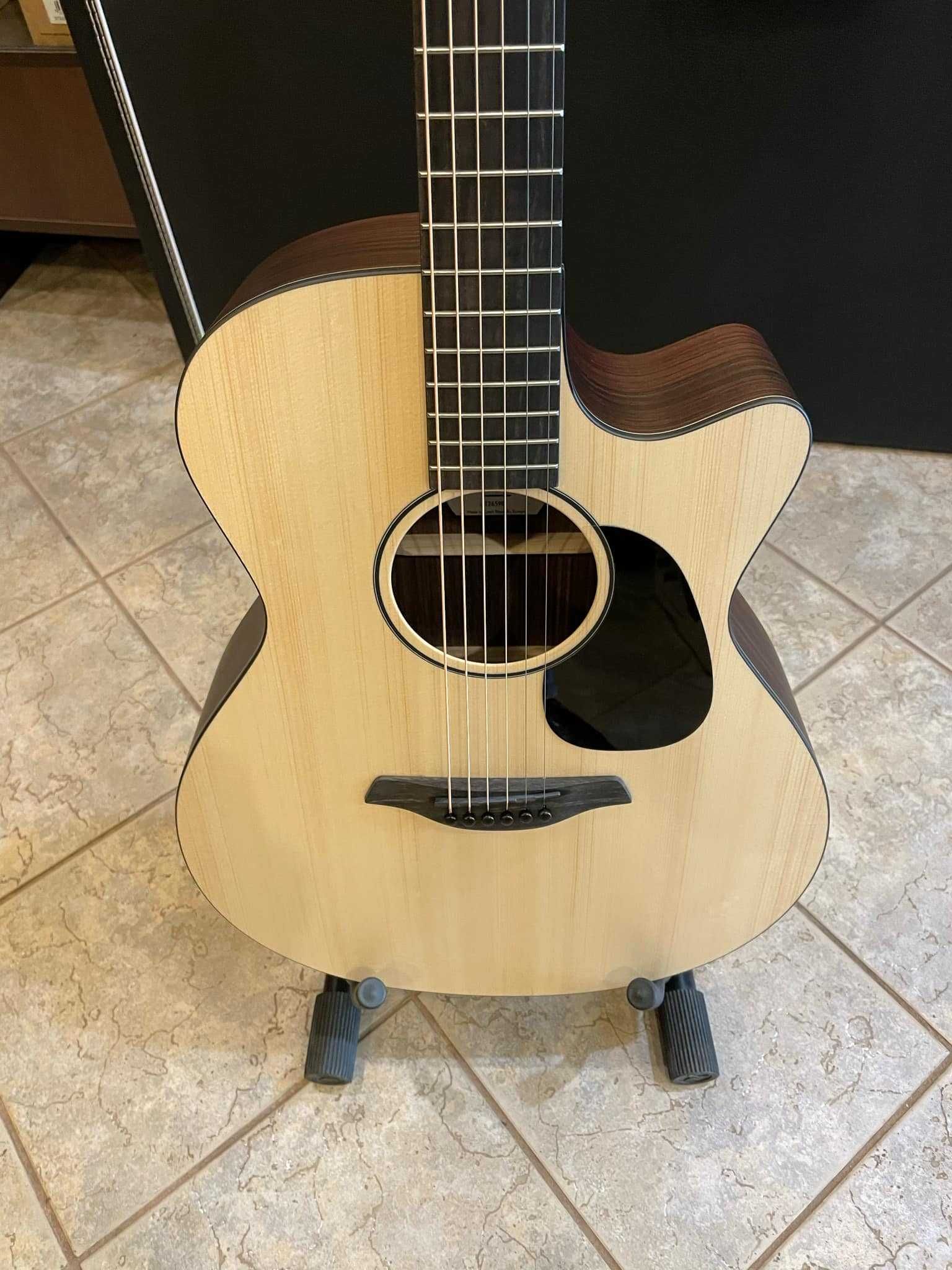 Gitara elektroakustyczna Furch Violet Gc-ER z przystawką LR
Baggs SP
