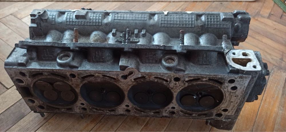 Головка з автомобіля Оpel Vectra B