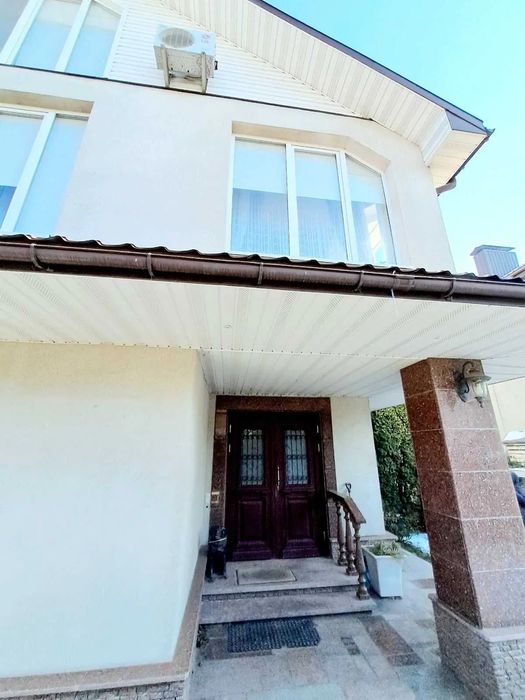 Продам неймовірний маєток наповнений домашнім теплом. Р-н Міськсаду.