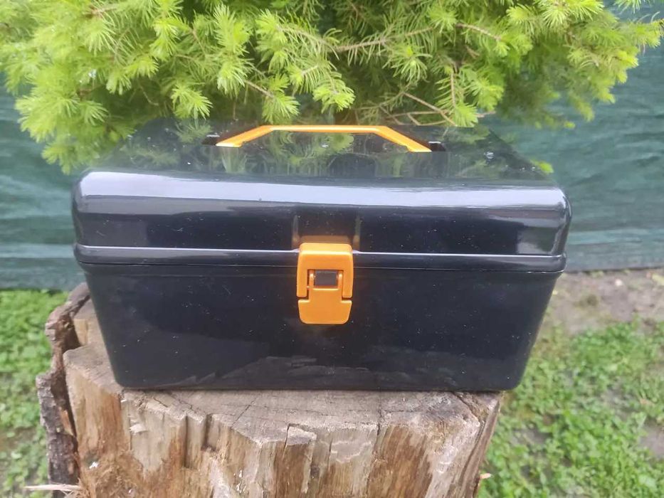 Бейблейд Профі GF204-1-2 металева з 8 запускалками Beyblade чемодан