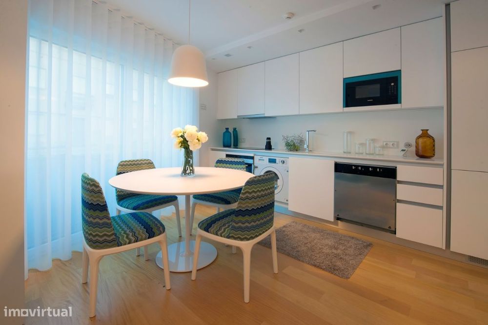 T0 em prédio de prestigio, 1ª linha de praia, Figueira da Foz