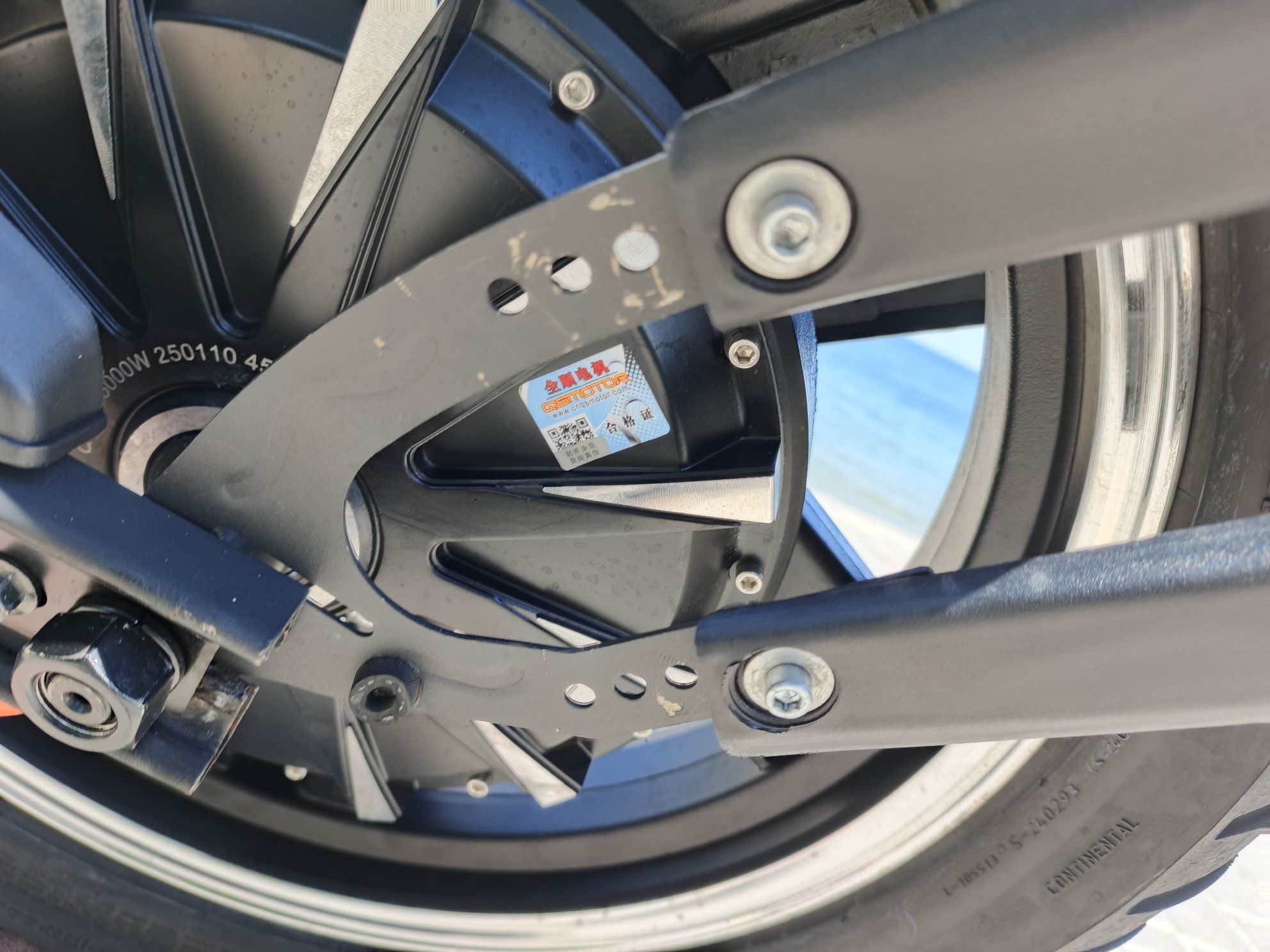 Продам мотор колесо 17 " 5000w qsmotor