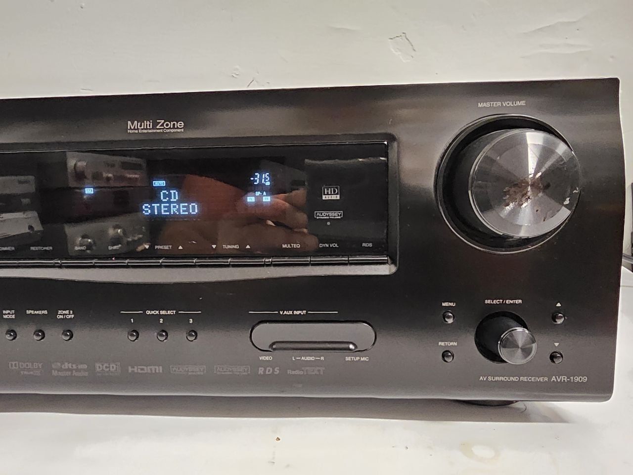 Amplituner Denon AVR-1909, 7 x 120 W.