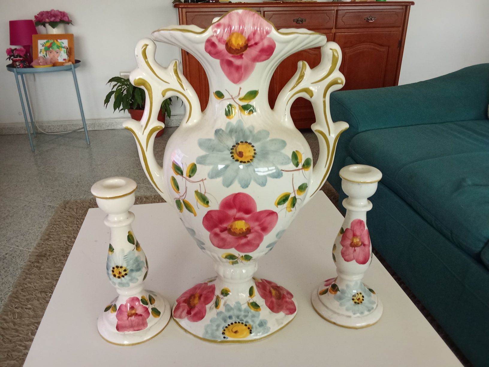 1 Floreira e 2 casticais