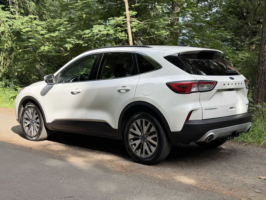 Ford Escape      2020