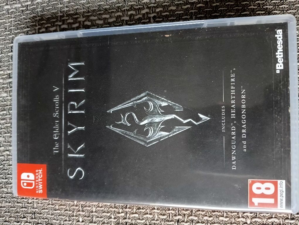 Skyrim The Elder Scrolls V z full DLC NS Nintendo Switch