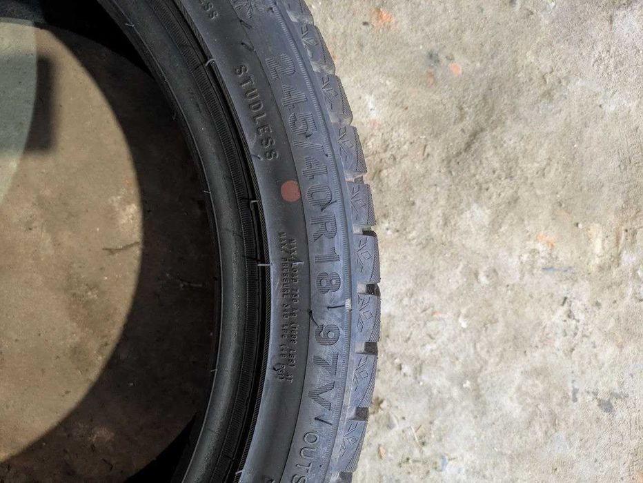 Triangle pl02 245/40 r18