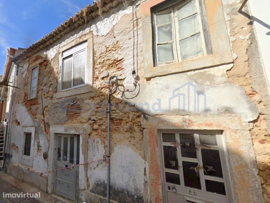 Transforme história em rentabilidade Prédio para reconstrução a pou...