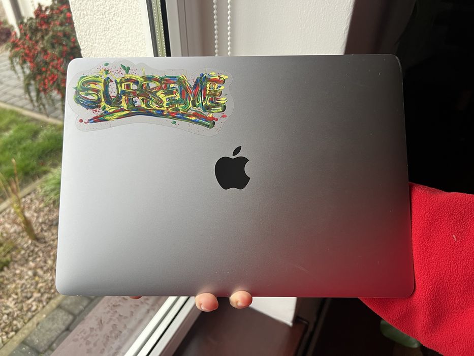 Apple Macbook Pro 13" 2016| 8gb ram| 500gb SSD|