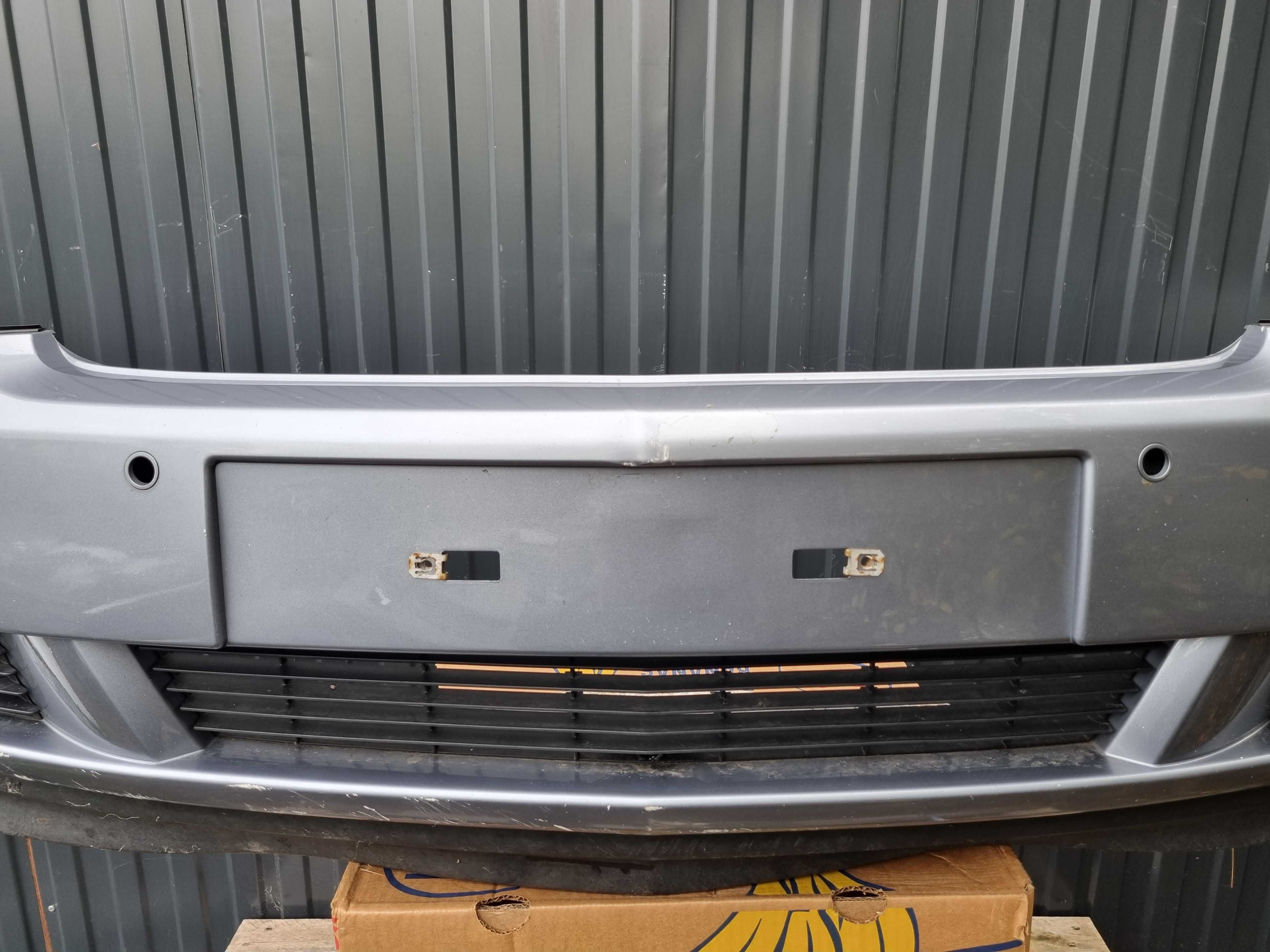 Opel Vectra C Zderzak Przód 4 PDC Kolor Z163