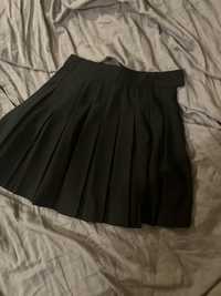 Базовая черная юбка