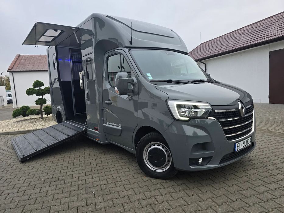 Renault Master-Koniowóz  Sprzedam Koniowóz, 2 Stanowiska. Zarej w PL.