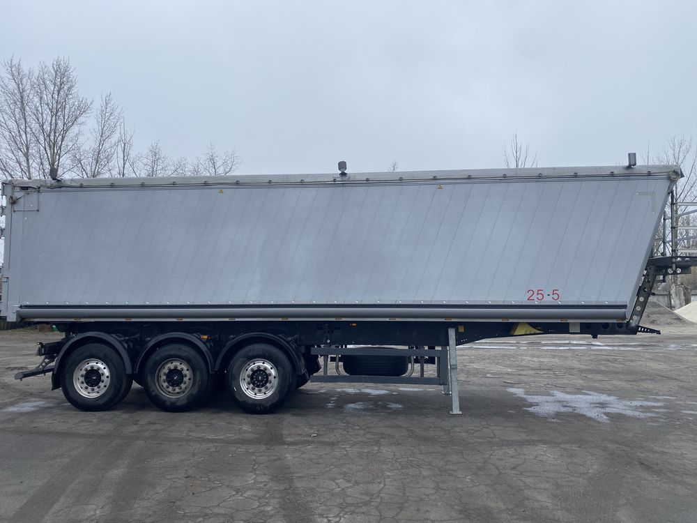 Продам причіп Schmitz ski 24