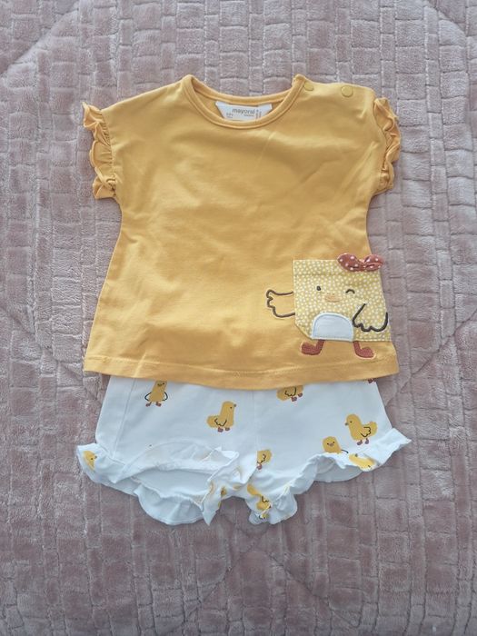 Roupa 4-6 m (1 da Chicco + 3 da Mayoral)