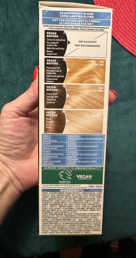 Garnier Color Naturals krem rozjaśniający EO super blond