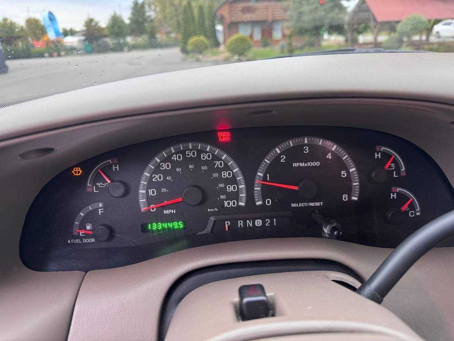 Ford Expedition 5.4L Triton Eddie Bauer (2000) USA Import | 133к миль