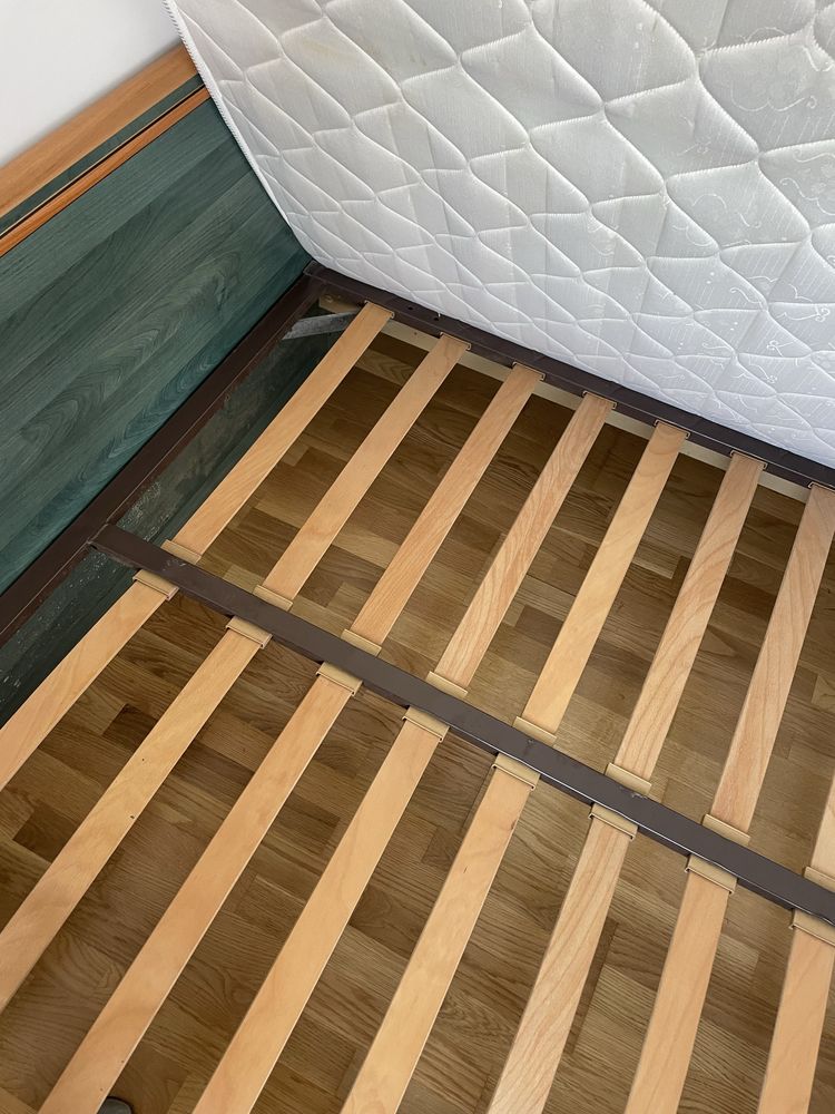 Conjunto Quarto - Cama de casal, Comoda, Secretária