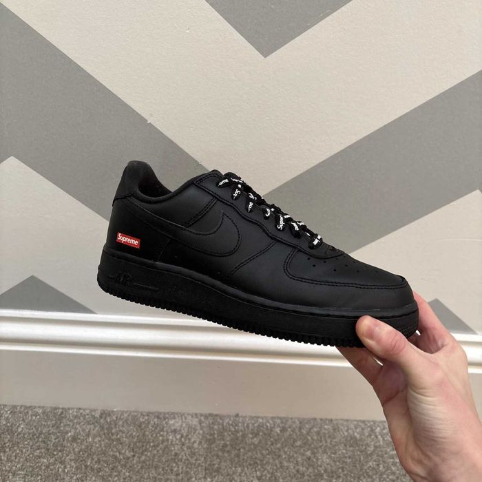 Buty meskie Mokasyny Nike Air Force 1 Low Supreme Black R.45