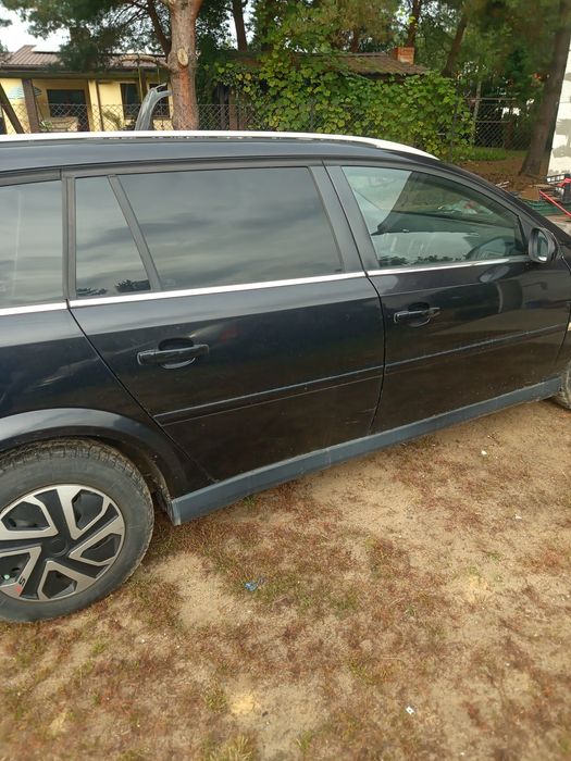 Opel Vectra c lift tylna klapa maska drzwi