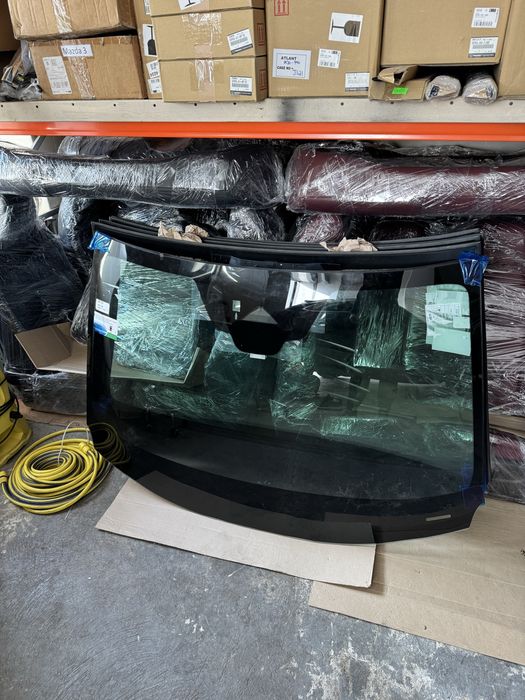 Мазда сх30 Mazda Cx30 Лововое стекло 24г