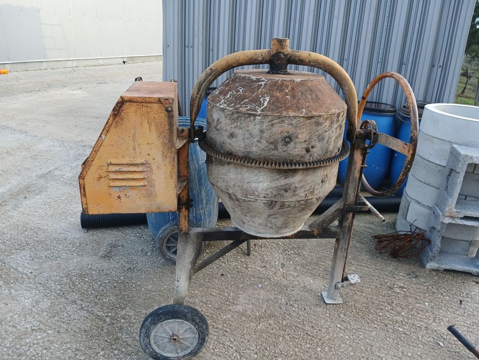 Betoneira 180 litros