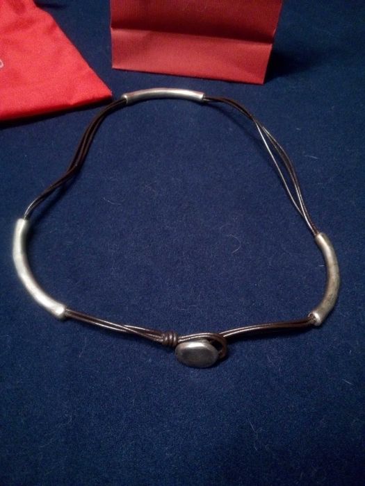 Vende-se Colar "Uno de 50" **Novo**