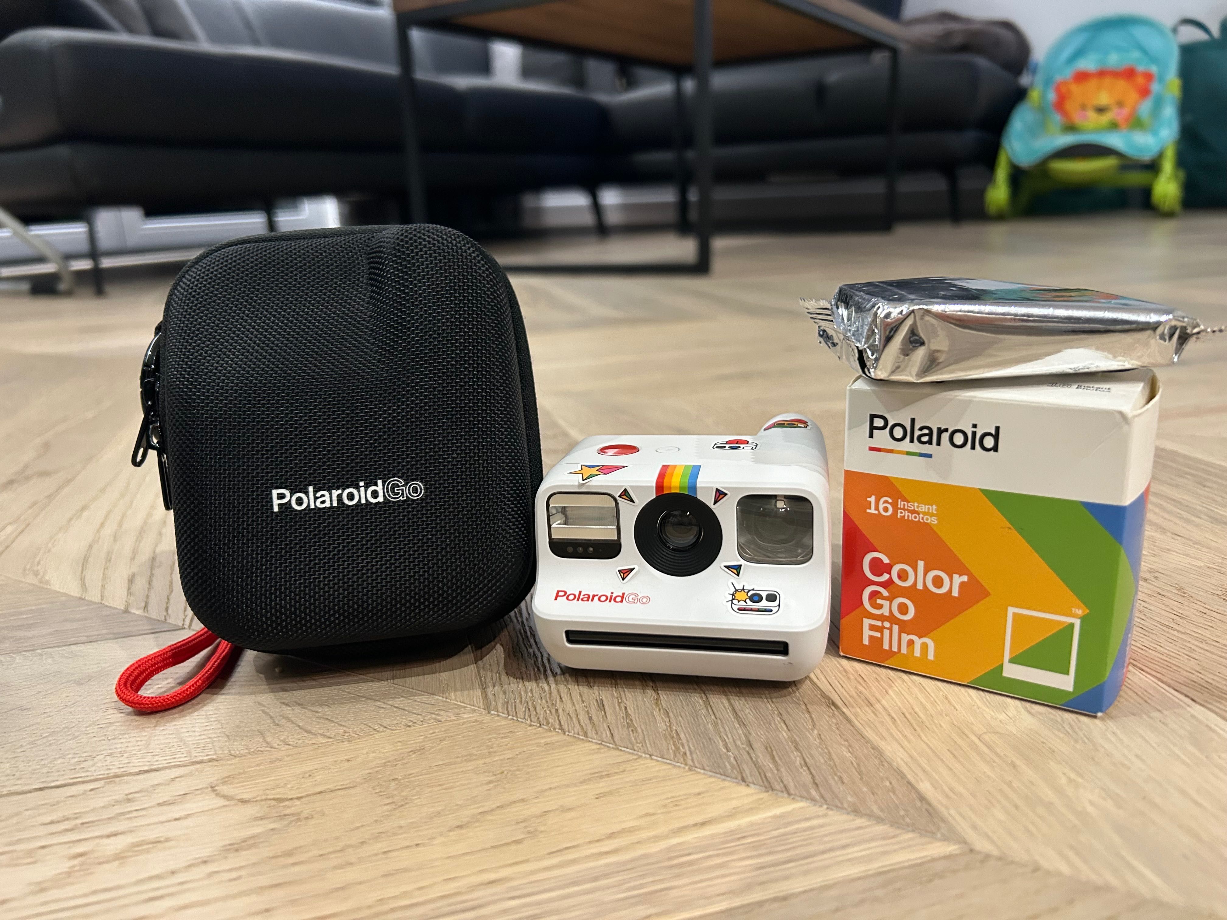 Aparat Polaroid Go + Etui + wkłady Jak nowy!parę razy użyty