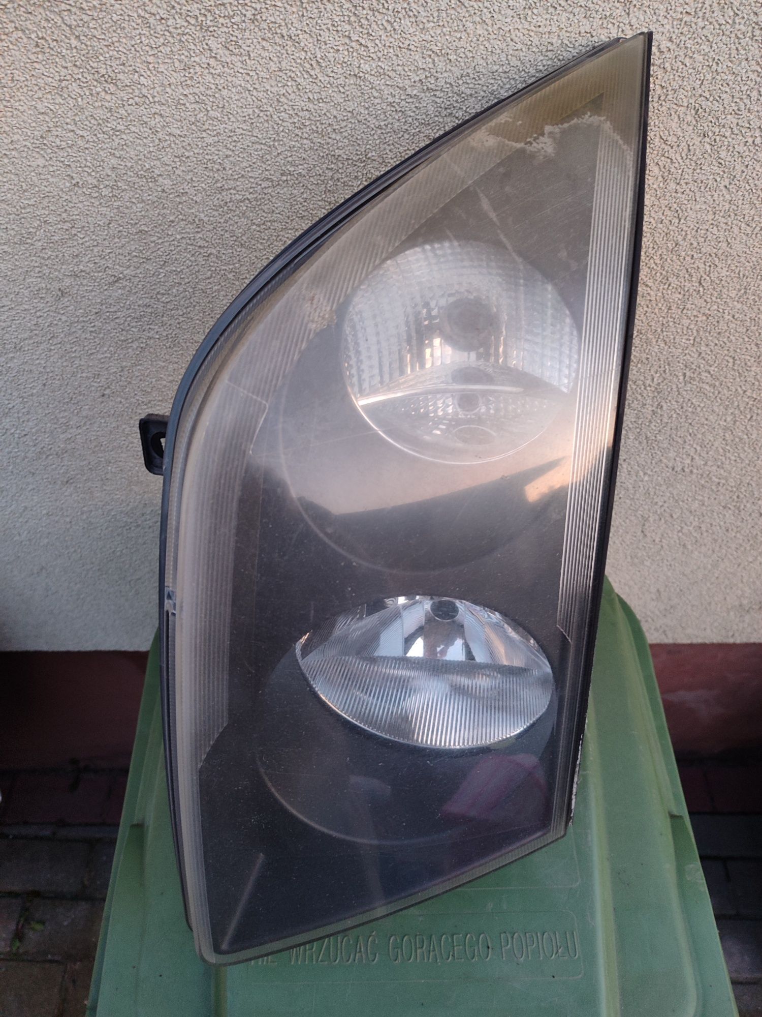 Reflektor Lampa Przód Lewa VW Crafter Hella NIE uszkodzona Wysyłka