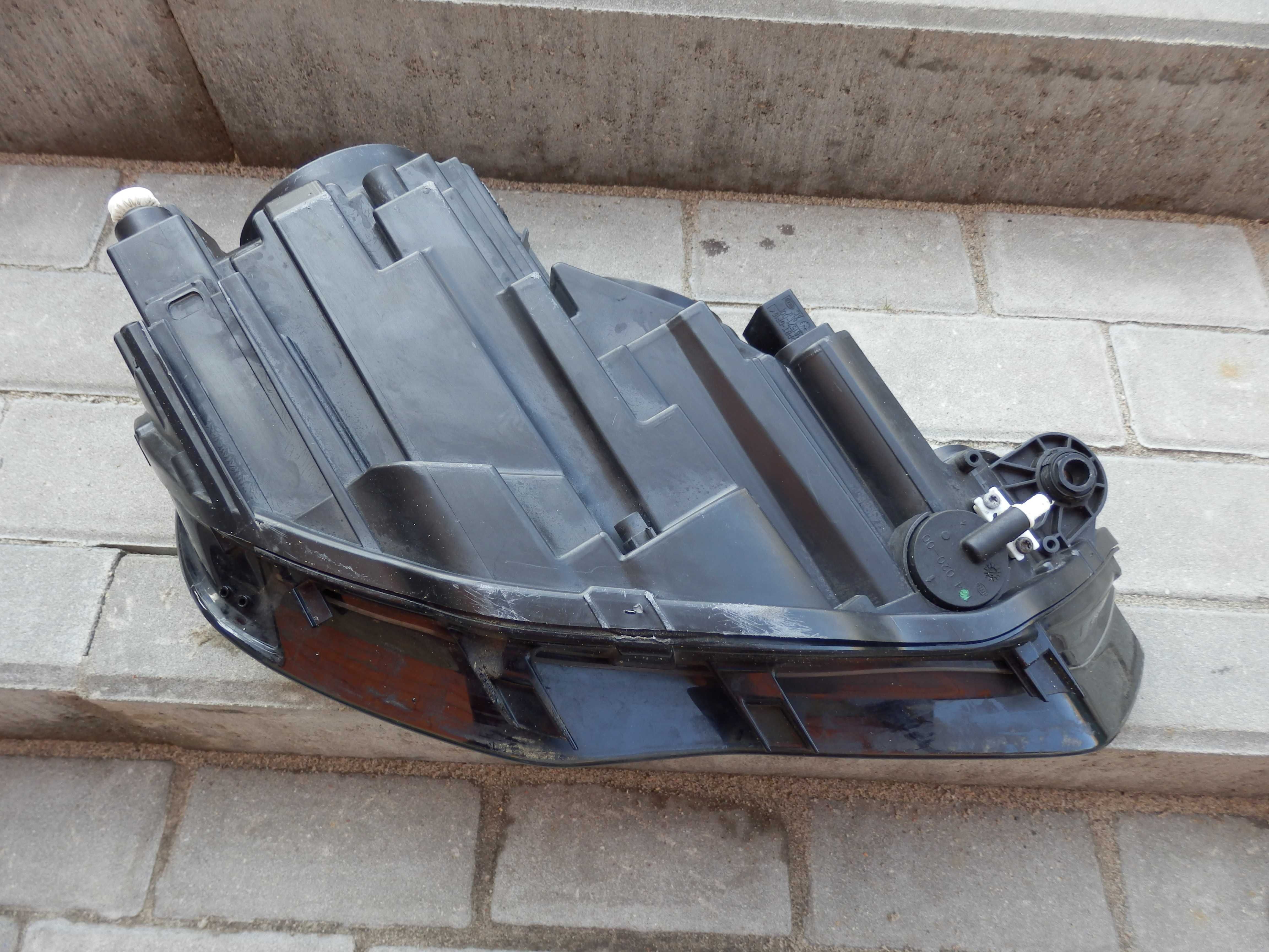 Audi A3 8V Lampa Lewa Przód Zwykła H7 H15  EU
