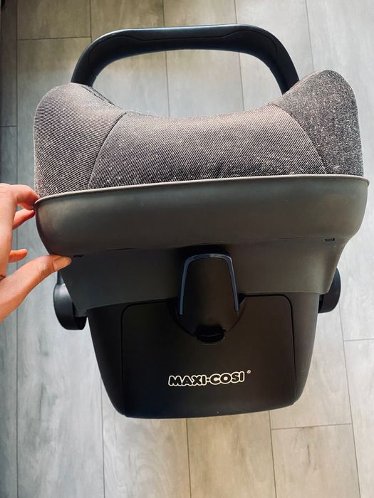 Fotelik Maxi Cosi Pebble Plus 0-13 + wkładka noworodkowa