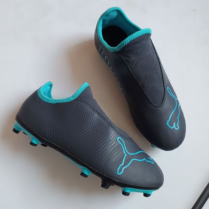 оригінальні бутси Puma р39 довжина устілки по факту 25см