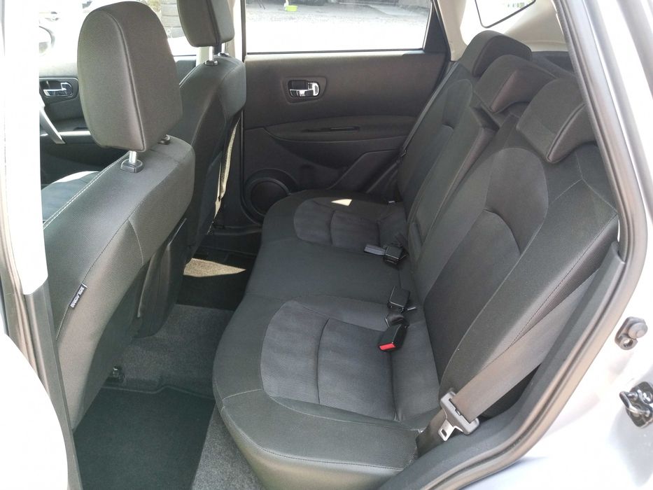 Nissan Qashqai 1.6 Benzyna 117 KM/Kamery 360/Panorama/Niski przebieg