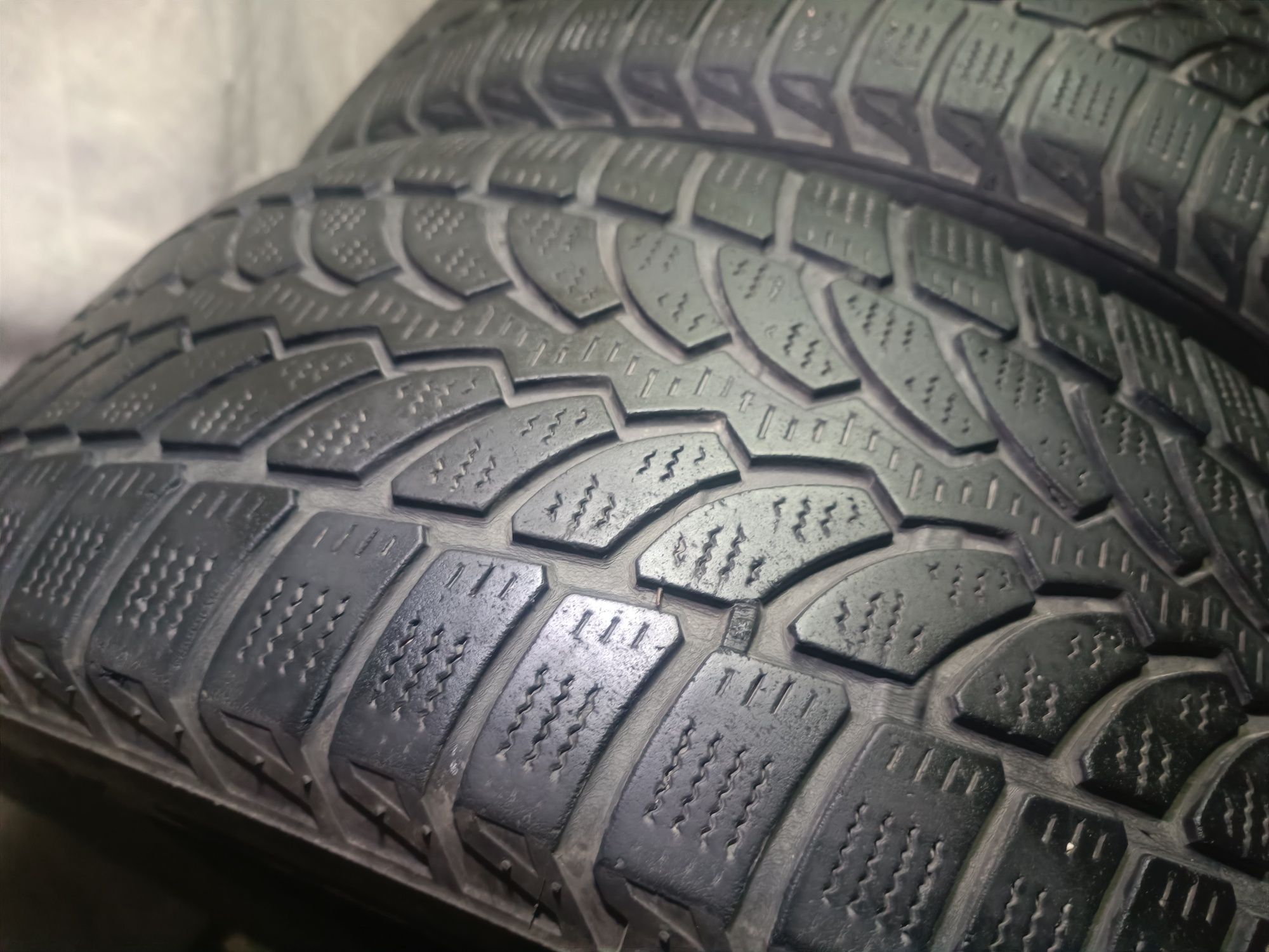 Opony zimowe BRIDGESTONE BLIZZAK 235/55/18