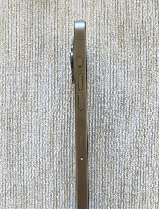 Apple iPhone 15 Pro Max 256 Gb Titânio Natural