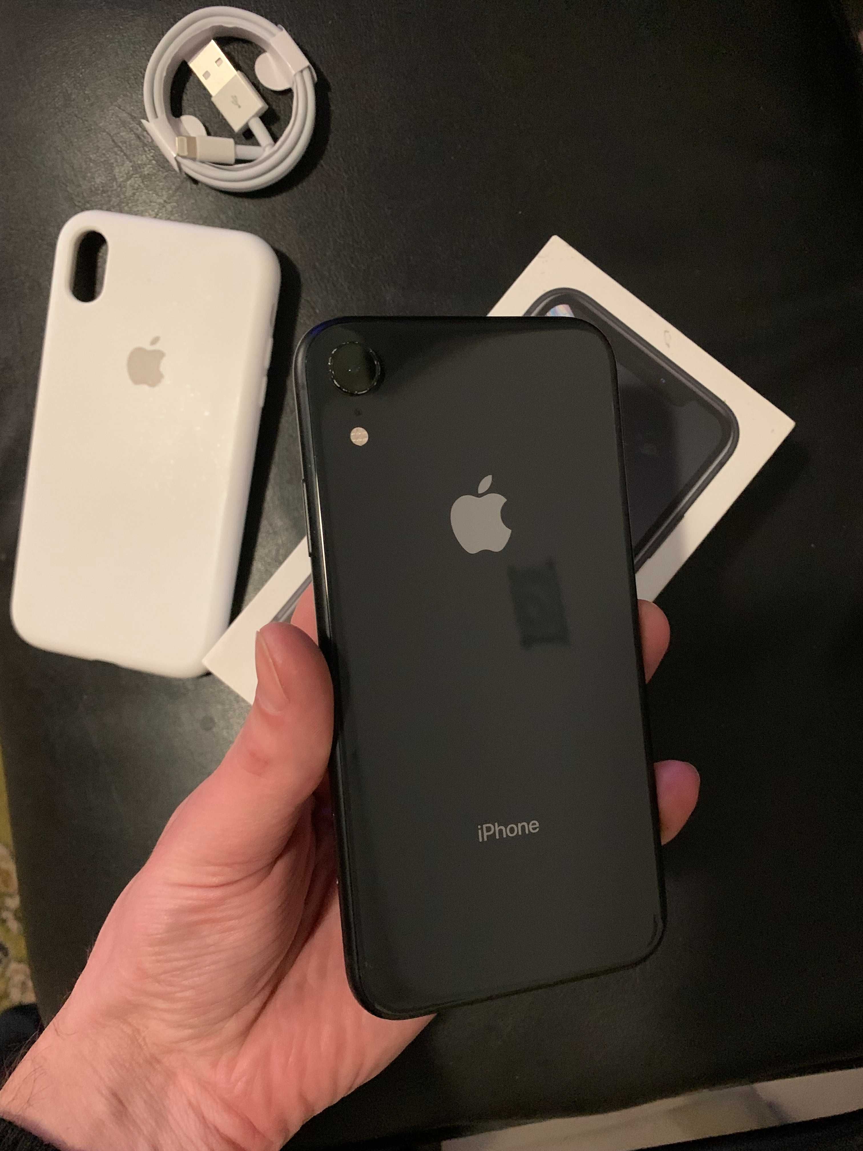 Iphone XR Black neverlock 64gb в ідеальному стані +нове скло і коробка