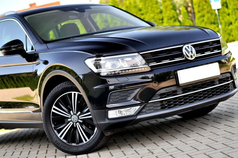 Volkswagen Tiguan ALCANTARA _ DSG _ NAVI _ RADAR _ Podgrz. Fotele _ LEDY _ Line Assist