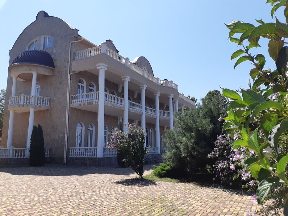 Продаю клубний будинок м.Миколаїв