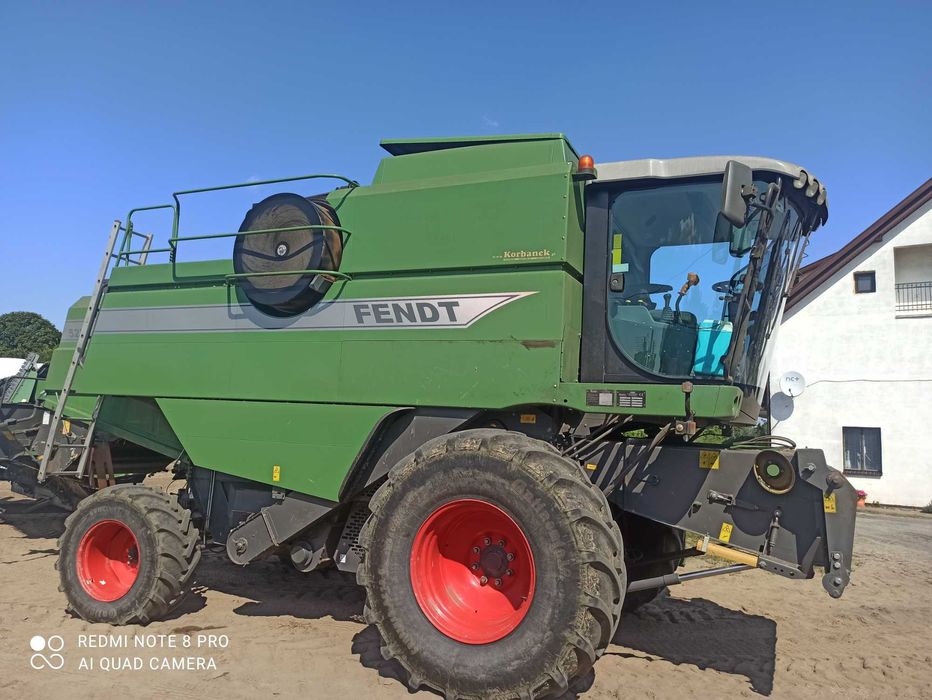 Kombajn zbożowy Fendt 5220 E