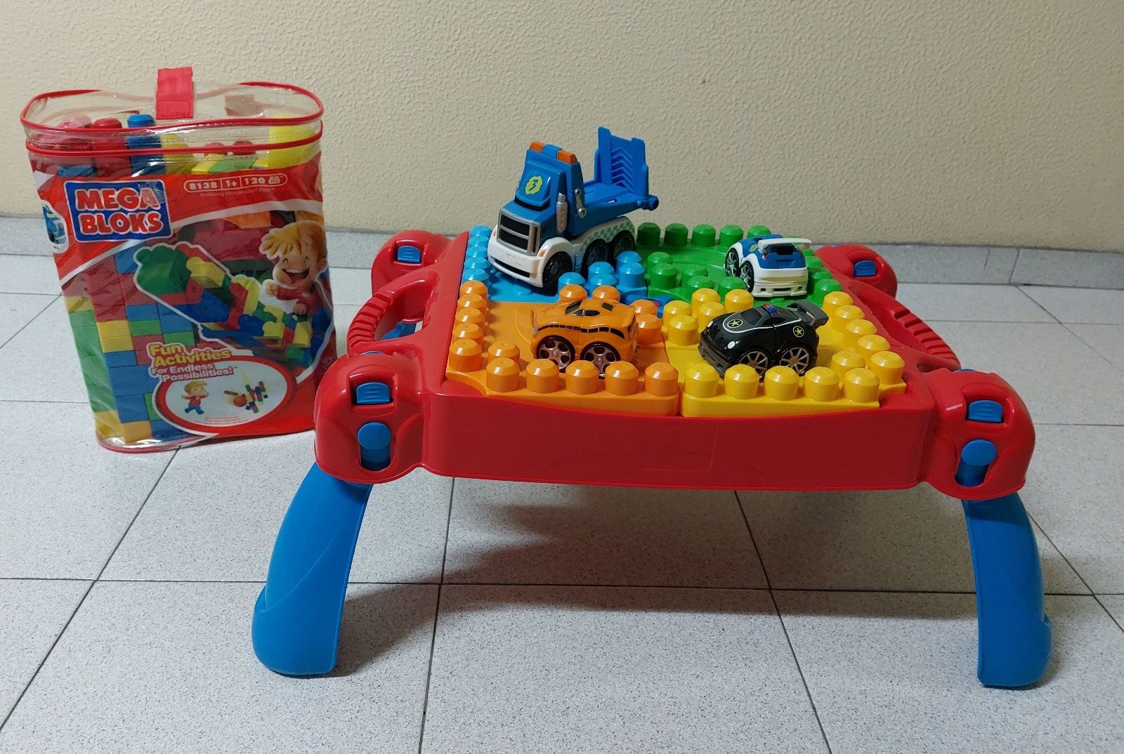 Peças de construção tipo Lego da Megablocks