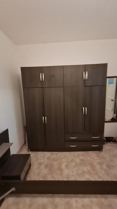 Conjunto quarto (cama + armário)