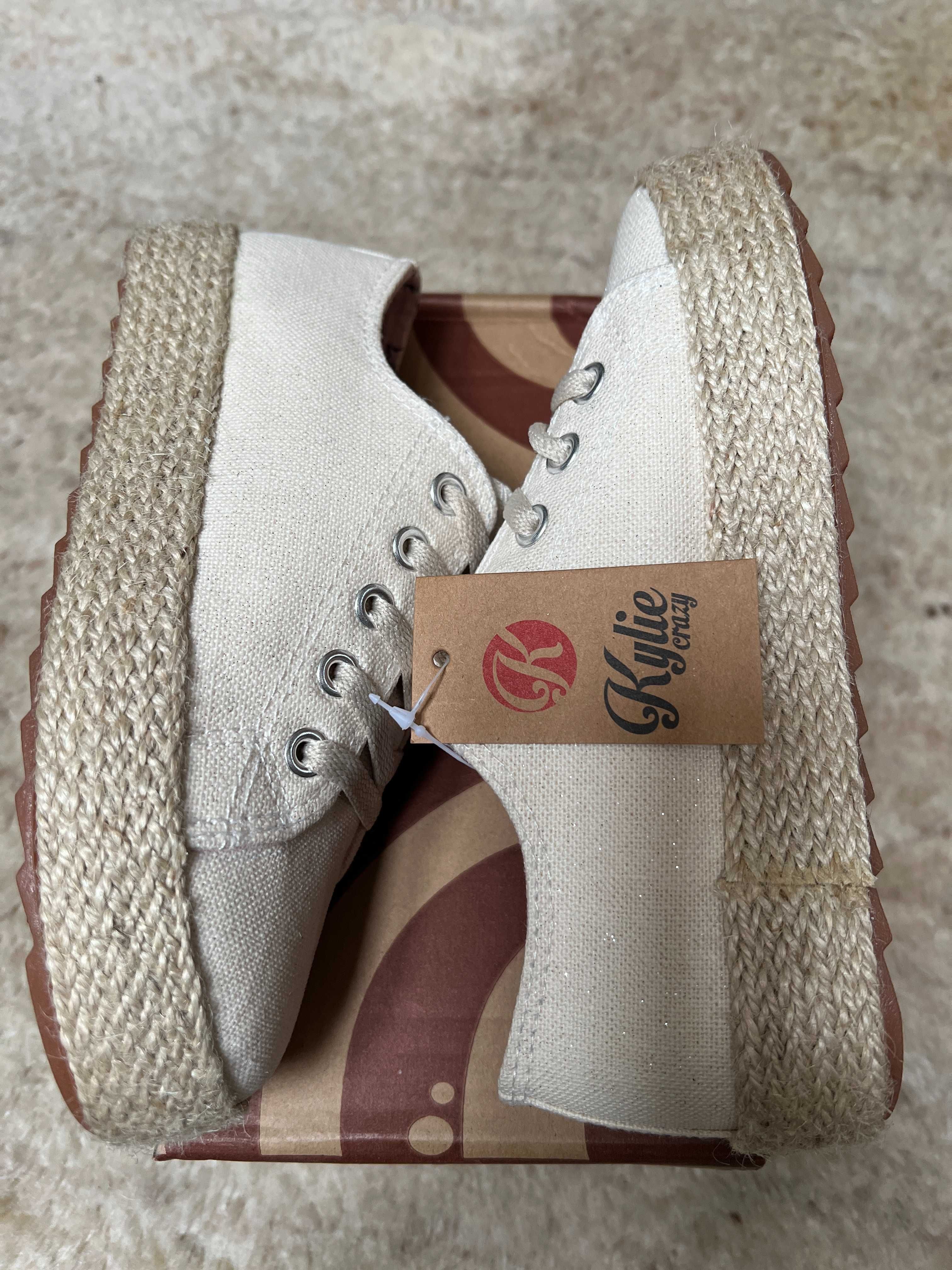 espadryle trampki Kylie Crazy roz 31/19,5 cm beżowe sznurowane