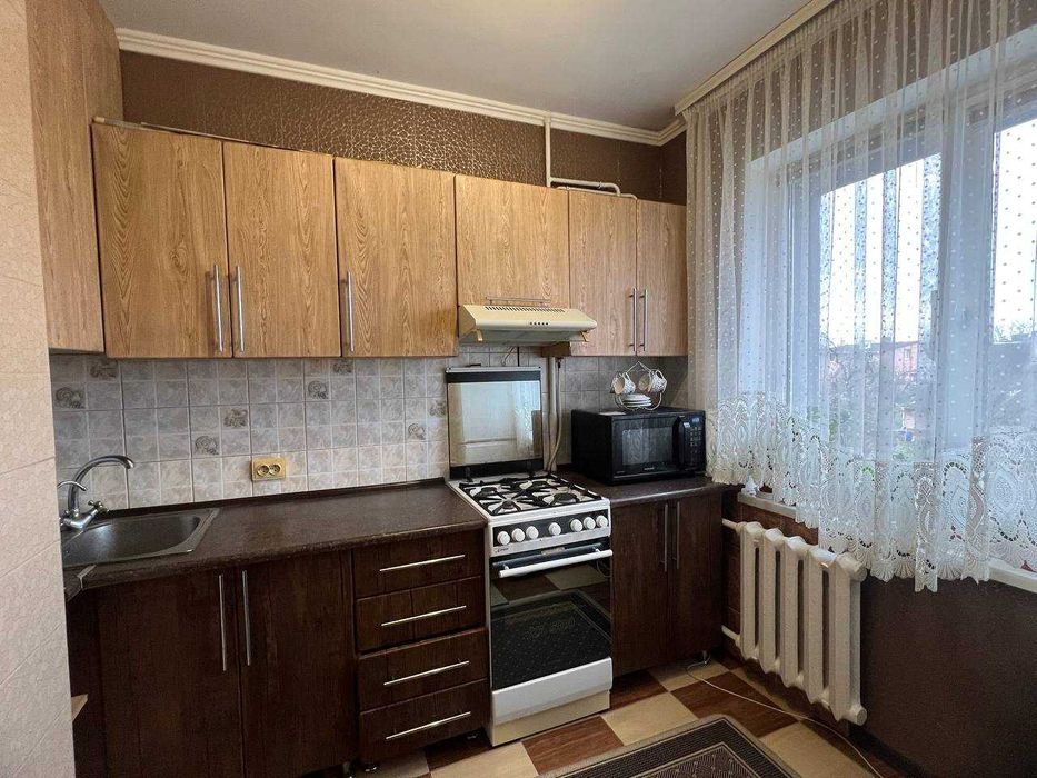 Затишна 1 -кімнатна квартира чекає на вас!